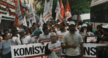 Öğretmenlerin yeni dönem mesaisi işsizlik ve hak gasplarıyla başladı