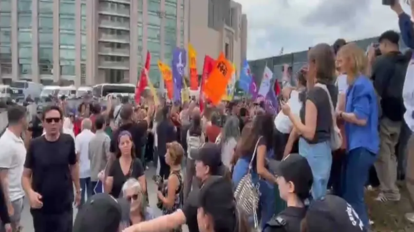 Ailem güvende operasyonunda şüpheliler adliyede: Protesto gösterisinde arbede haberinin görseli