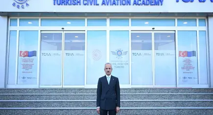 Bakan Uraloğlu açıkladı: Havacılıkta karbon emisyonunu azaltmak için yeni hedefler belirlendi