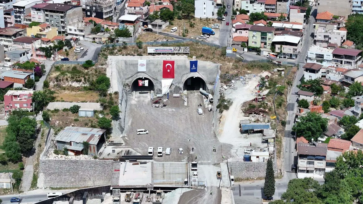 Buca Onat Tüneli çalışmaları mahalle esnafını vurdu: İşler durma noktasında görseli