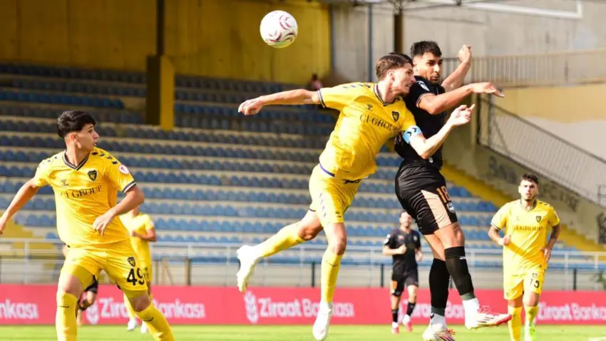Bucaspor 1928'e kupada ağır darbe: Gaziemirspor turu 4 golle geçti haberinin görseli