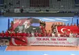 İzmir'in kadın voleybol takımları 9 Eylül için sahaya karma takımla çıktı