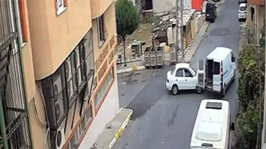 Polisin ‘dur’ ihtarına uymadı: Arnavutköy'deki kaçış Avcılar'da bitti haberinin görseli