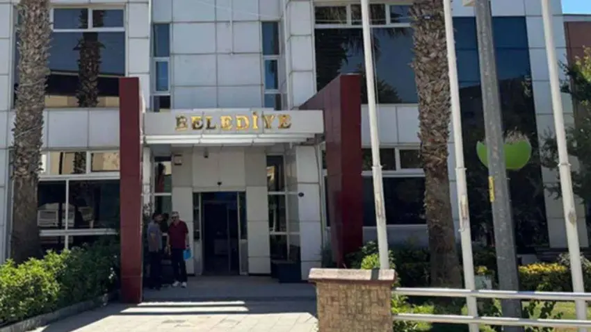 Seferihisar Belediyesi operasyonunda 29 şüpheli tutuklandı haberinin görseli