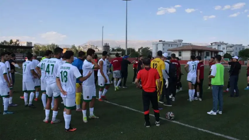 Türkiye Kupası'nda esame listesi zamanında teslim edilmedi: Cizre Belediyespor - Hakkari Zapspor maçı ertelendi haberinin görseli
