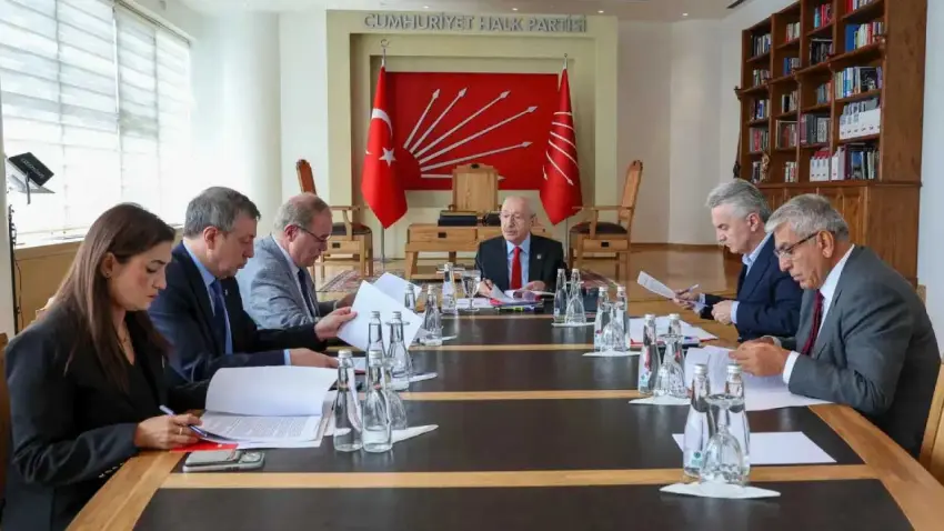 Borsadaki hareketlilik sonrası CHP'den acil mesai: Yüz binlerce tasarruf sahibinin riski masada haberinin görseli