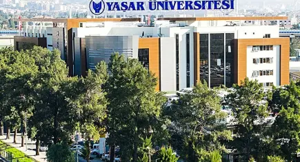 Cumhurbaşkanı kararıyla İzmir’deki üniversitede iki fakülte kapatıldı