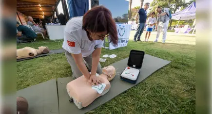 İzmir’de kalp krizlerine karşı 30 yeni OED cihazı