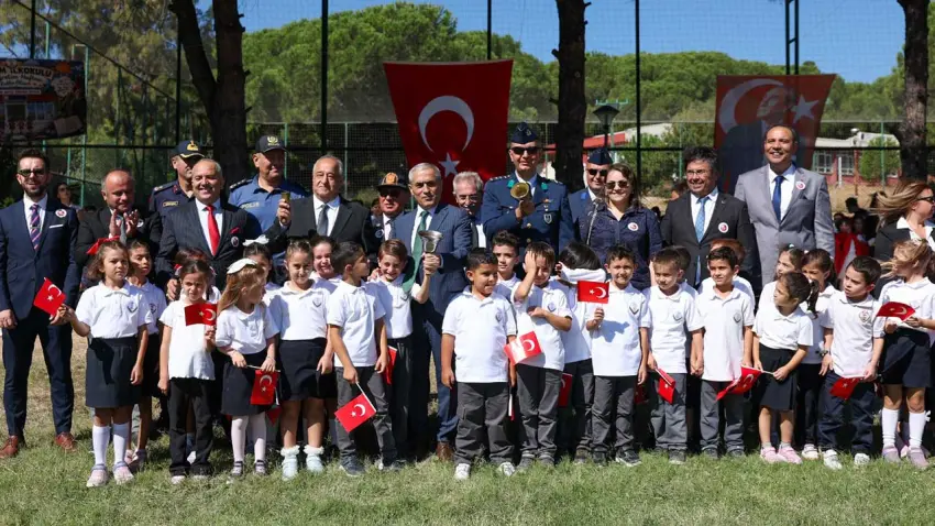 Aliağa’da 2026-2027 eğitim yılı törenle açıldı haberinin görseli