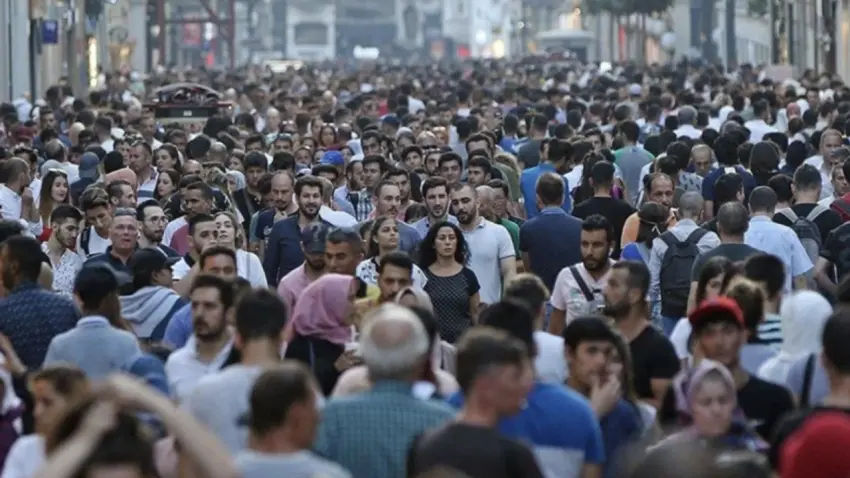 BAYETAV İzmir Barometresi Yaz 2026: İzmirlilerin yüzde 50’si geçinemiyor haberinin görseli