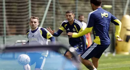 Fenerbahçe’de Mert Müldür şoku: Menisküsünde yırtık tespit edildi