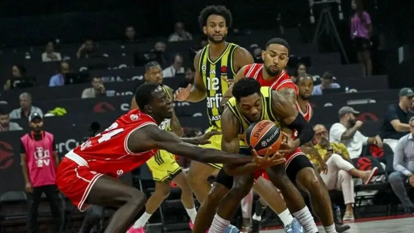 Fenerbahçe sonunu getiremedi: Olympiakos Basketbol Avrupa Ligi Süper Kupa'dafinale yükseldi haberinin görseli