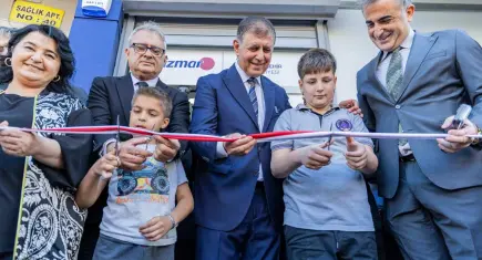 İZMAR Buca Gediz’de 25’inci mağazasını açtı