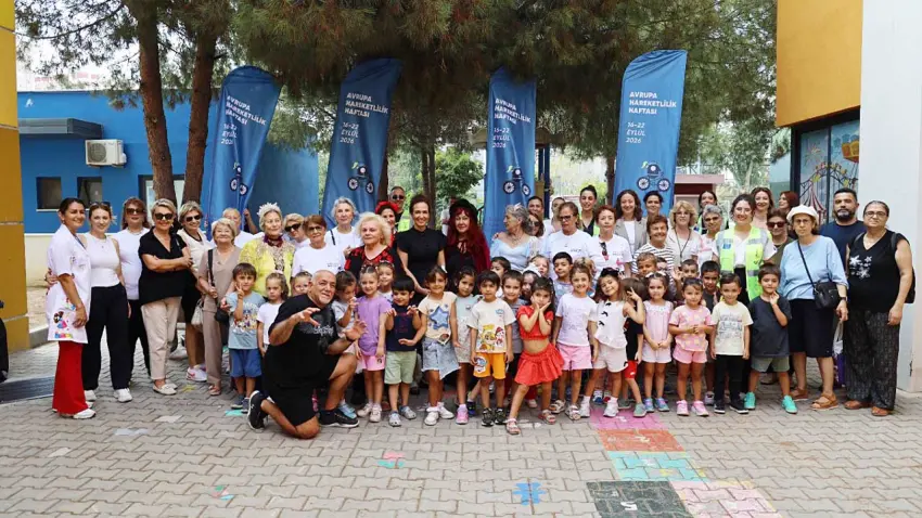 Karşıyaka’da çocuklar ve çınarlar aynı etkinlikte buluştu haberinin görseli