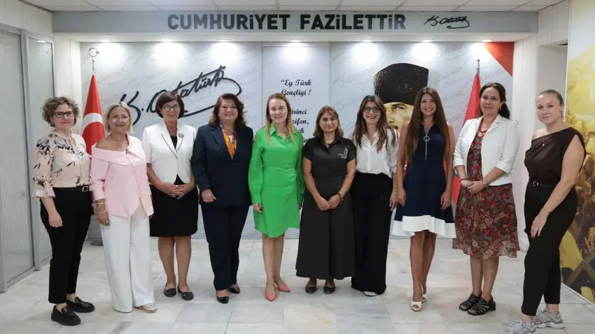 Konak’ta kadın cinayetlerine karşı Türkiye’de bir ilk haberinin görseli
