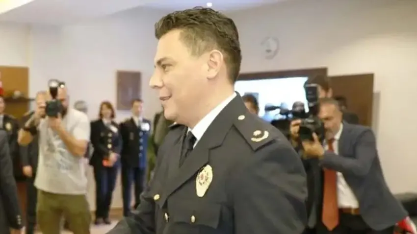 polis