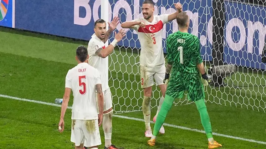 Mert Günok’tan Millî Takım’a veda: 14 yıllık kırmızı-beyazlı kariyer noktalandı haberinin görseli