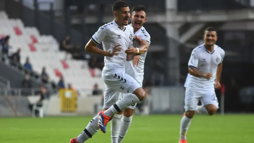 Altay, Gemlik Sümerbey karşısında ilk galibiyetini arayacak haberinin görseli
