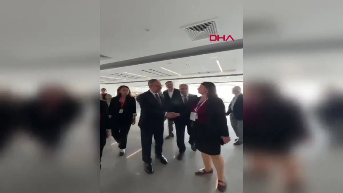 Kasapoğlu: İzmir'de kurulacak nadir hastalıklar merkezi uluslararası misyona sahip olmalı görseli