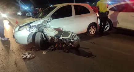 Ödemiş'te otomobil ve motosiklet çarpıştı: 2 yaralı