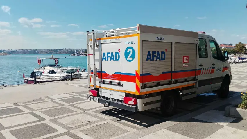 Silivri’de batan geminin 9 mürettebatını arama çalışmaları sürüyor haberinin görseli