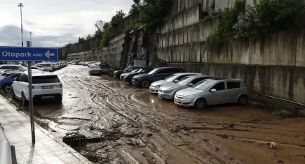 Trabzon’da sağanak sonrası hasar gün ağarınca ortaya çıktı