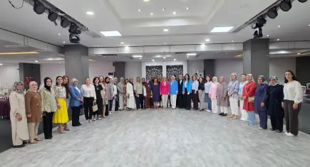 AK Parti İzmir Kadın Kolları’nda yeni dönem mesaisi