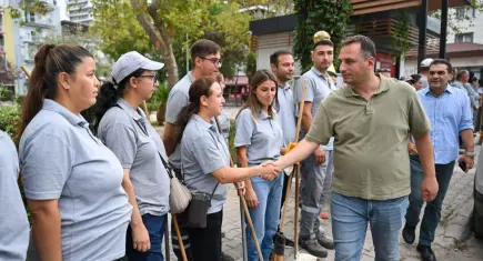 Bornova’da temizlik seferberliği: Eşki’den vatandaşlara duyarlılık çağrısı