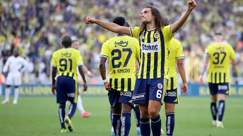 Fenerbahçe'den Kadıköy'de tarihi şov: Eyüpspor ağlarına 8 gol! haberinin görseli