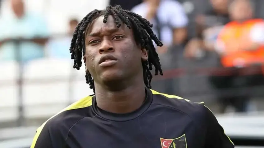 İstanbulspor'un 19 yaşındaki futbolcusu kalp krizi geçirdi haberinin görseli