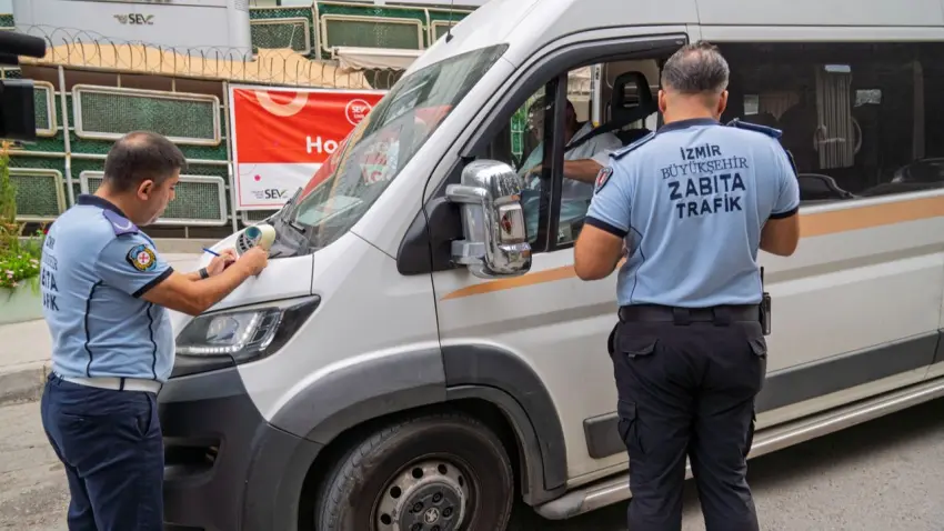 Okul servislerinde güvenlik denetimi: 445 araca ceza kesildi