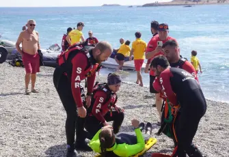 Seferihisar sahillerinde “Temiz Deniz, Temiz Gelecek” mesajı