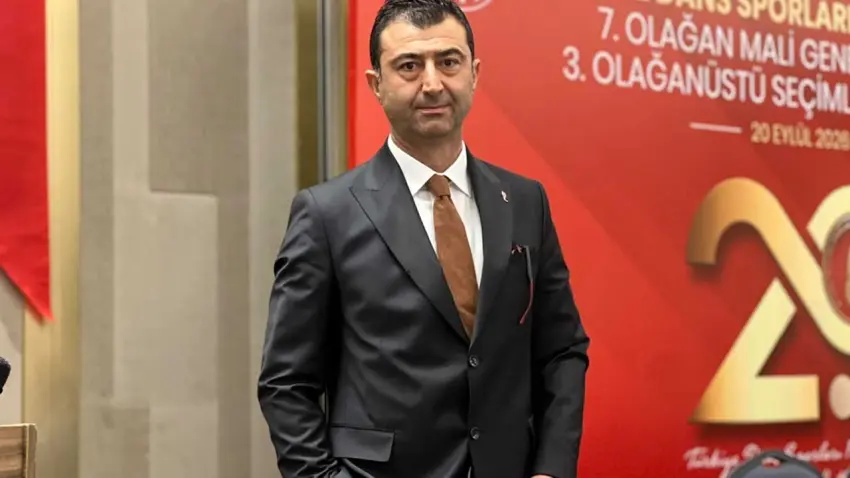 Türkiye Dans Sporları Federasyonu'nda Barış Korkmaz güven tazelenedi haberinin görseli