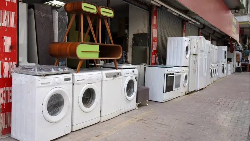 Üniversite öğrencileri ev kurarken bütçeyi spot eşyayla koruyor