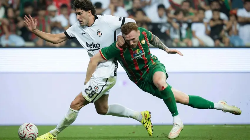 Eski hakemlerden Amed SK-Beşiktaş maçı yorumu: Vlahovic pozisyonuna ortak karar haberinin görseli