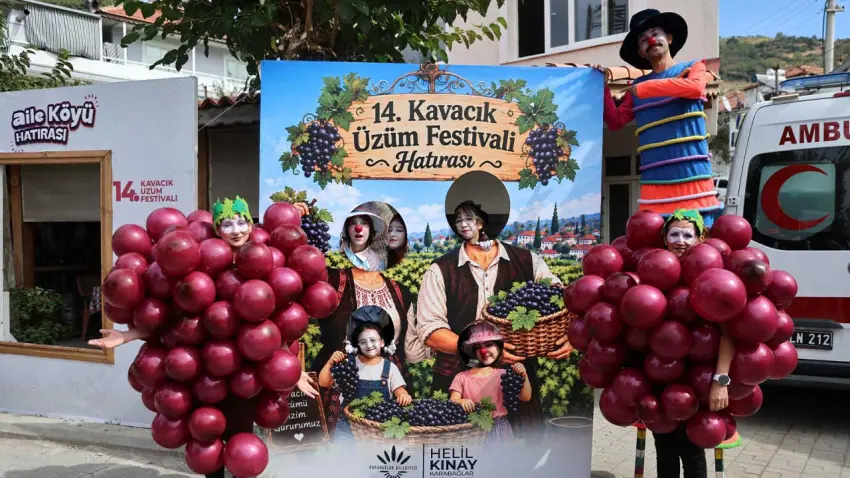 Kavacık Üzüm Festivali bu yıl da yoğun ilgi gördü haberinin görseli