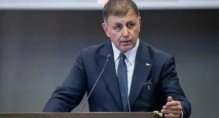 Sinan Burhan'dan İzmir siyasetini sarsacak iddia: Cemil Tugay ve Onur Emrah Yıldız AK Parti'ye mi geçiyor?