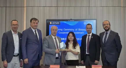 DEÜ’den Çin çıkarması: Chengdu’da yapay zekâ ve biyoteknoloji protokolü imzalandı!