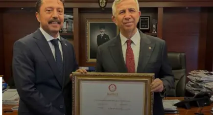 CHP'de yaprak dökümü devem ediyor:Beypazarı,Kalecik,Güdül  Polatlı ve Ayaş Belediye Başkanları da CHP'den istifa etti