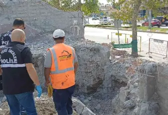 Çorum’da okul yıkımında kafatası ve kemik parçaları bulundu