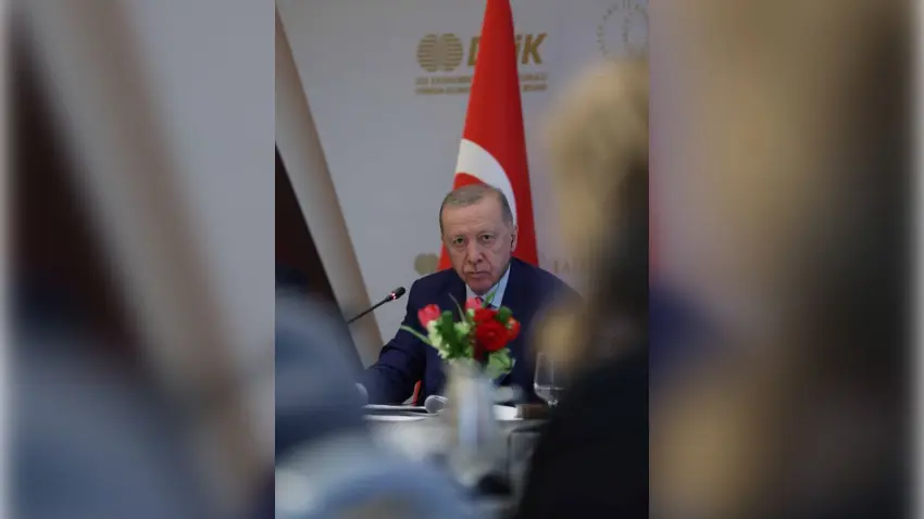 Erdoğan: ABD ile 100 milyar dolarlık ticaret hacmi hedefimize kısa sürede ulaşacağız haberinin görseli