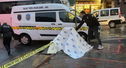 İstanbul'da alacak meselesi: Camı kıramayınca el yapımı patlayıcı bırakıp kaçtılar
