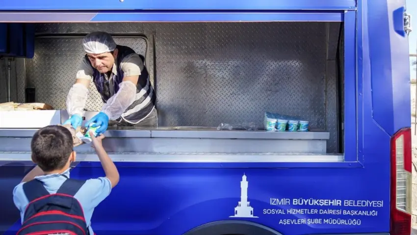 Büyükşehir’den on binlerce öğrenciye sıcak yemek ve beslenme paketi! haberinin görseli