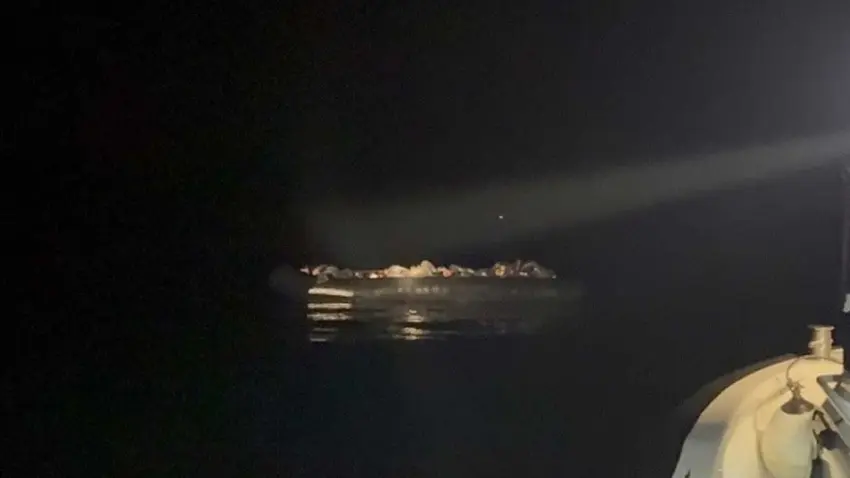 Çeşme ve Menderes'te 56 düzensiz göçmen yakalandı haberinin görseli