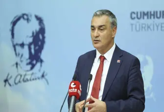 CHP'li Müslim Sarı'dan Özgür Özel'e sert tepki:Ya yalan söylüyor ya da haberi yok