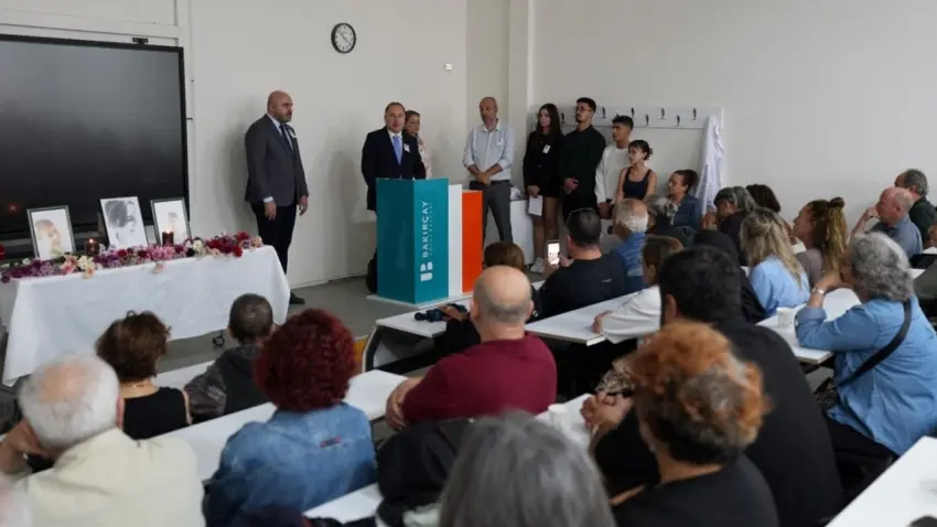 İzmir’de bedenini tıp eğitimine bağışlayan Demet Karakaş anıldı haberinin görseli