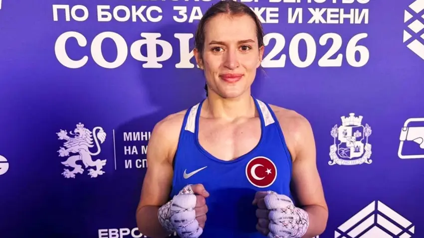 Milli Boksör Esra Yıldız Kahraman'dan Avrupa Şampiyonası'nda bronz madalya haberinin görseli