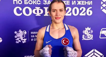 Milli Boksör Esra Yıldız Kahraman'dan Avrupa Şampiyonası'nda bronz madalya