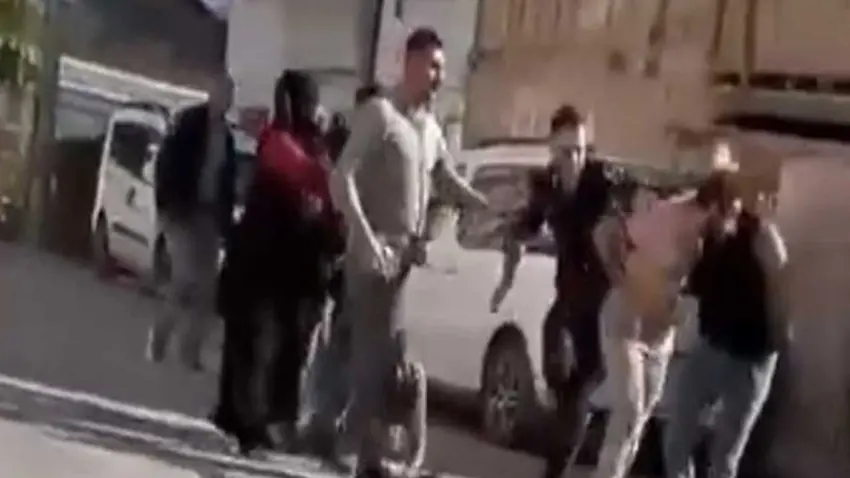 Müteahhit ile inşaat işçileri arasında kavga: Çok sayıda yaralı var haberinin görseli