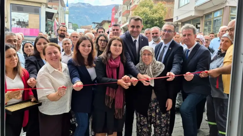 YENİ Parti Beydağ İlçe Başkanlığı açıldı haberinin görseli